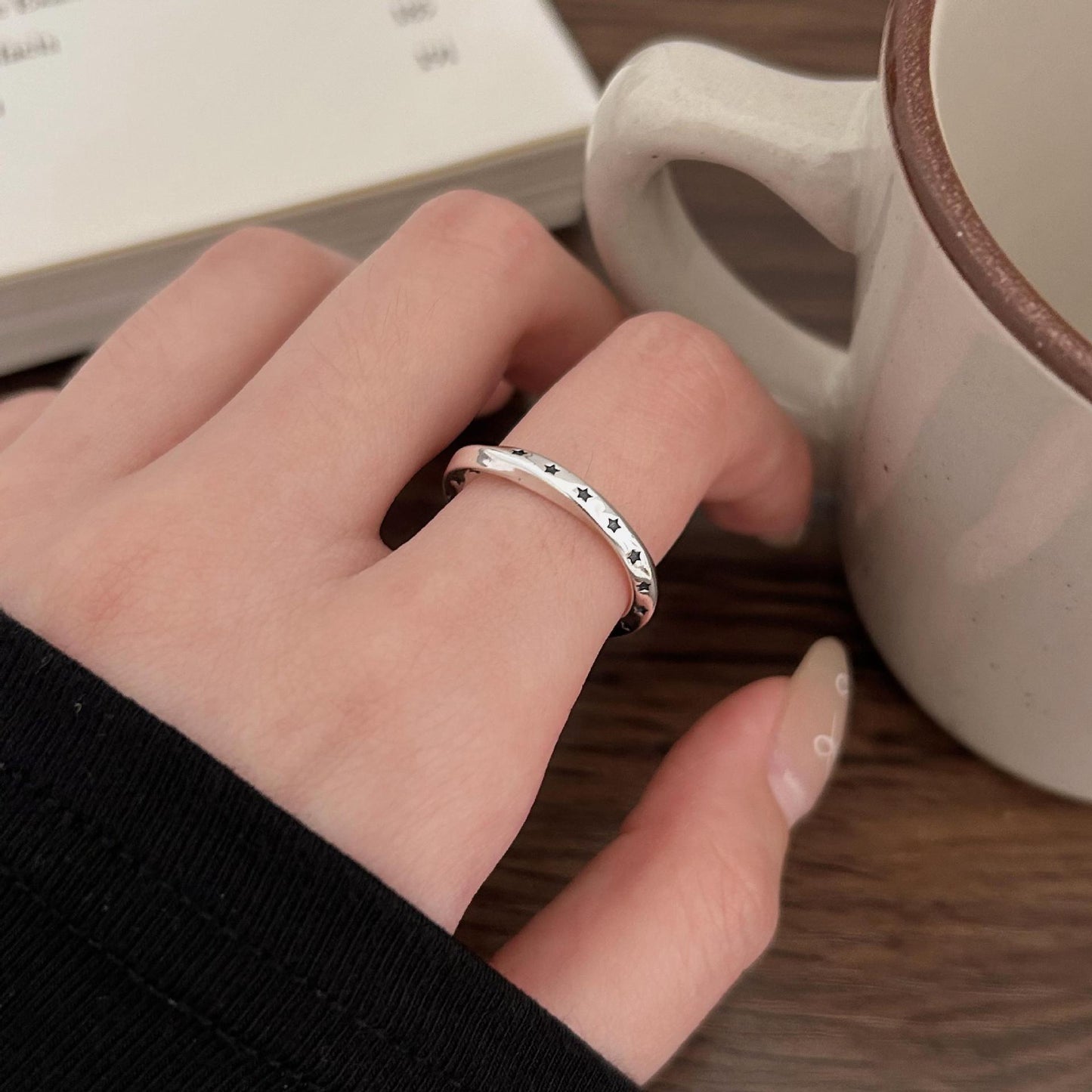 Vintage Distressed Star-Shaped Ring in 925 Sterling Silver with Polished Edges and Minimalist Design for Women