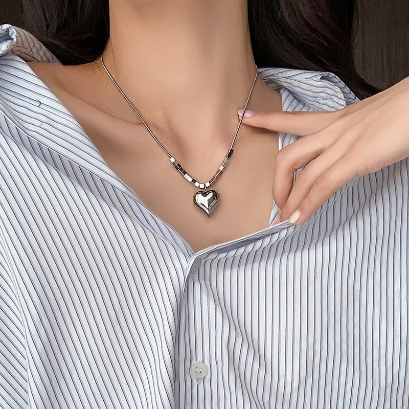 Minimalist Titanium Steel Heart Pendant Necklace for Women with Plated Finish, Clavicle Chain Design