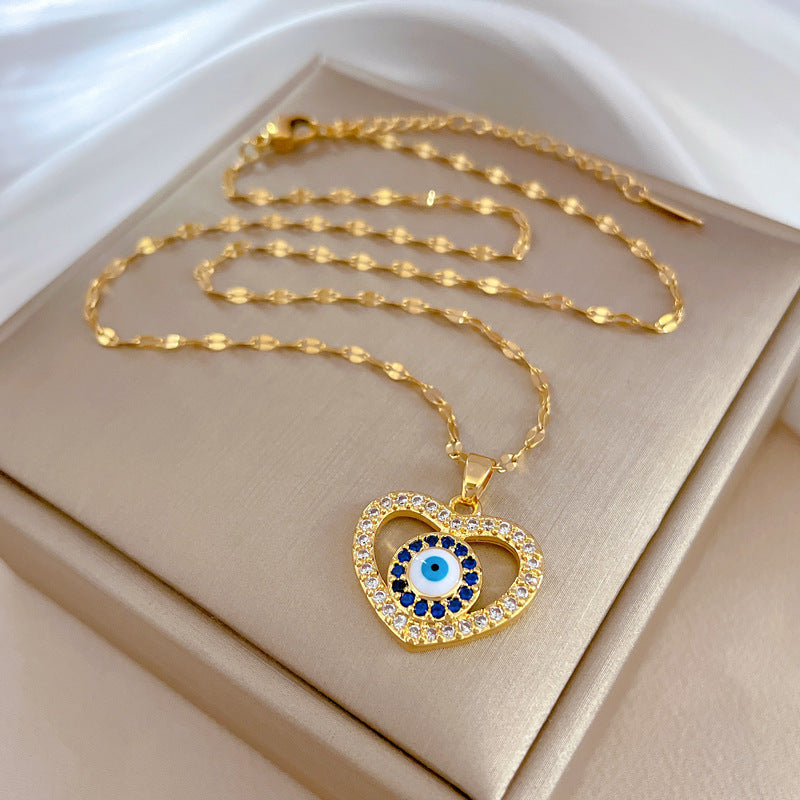 Collar con colgante de ojo en forma de corazón de lujo de acero de titanio para mujer con acabado chapado, delicada cadena de clavícula para bodas y ocasiones formales