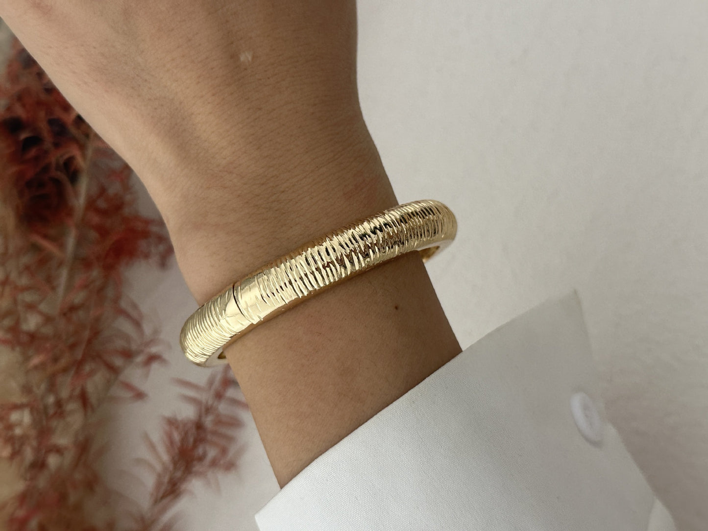 Bracciale da donna in lega placcato oro con design geometrico vintage