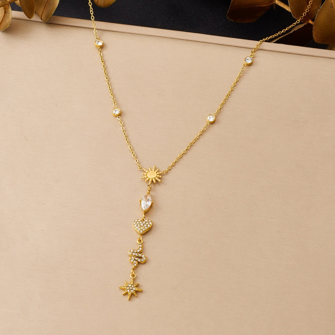 Vintage Gold Plated Stainless Steel Star Heart Rhinestone Pendant Necklace for Women
