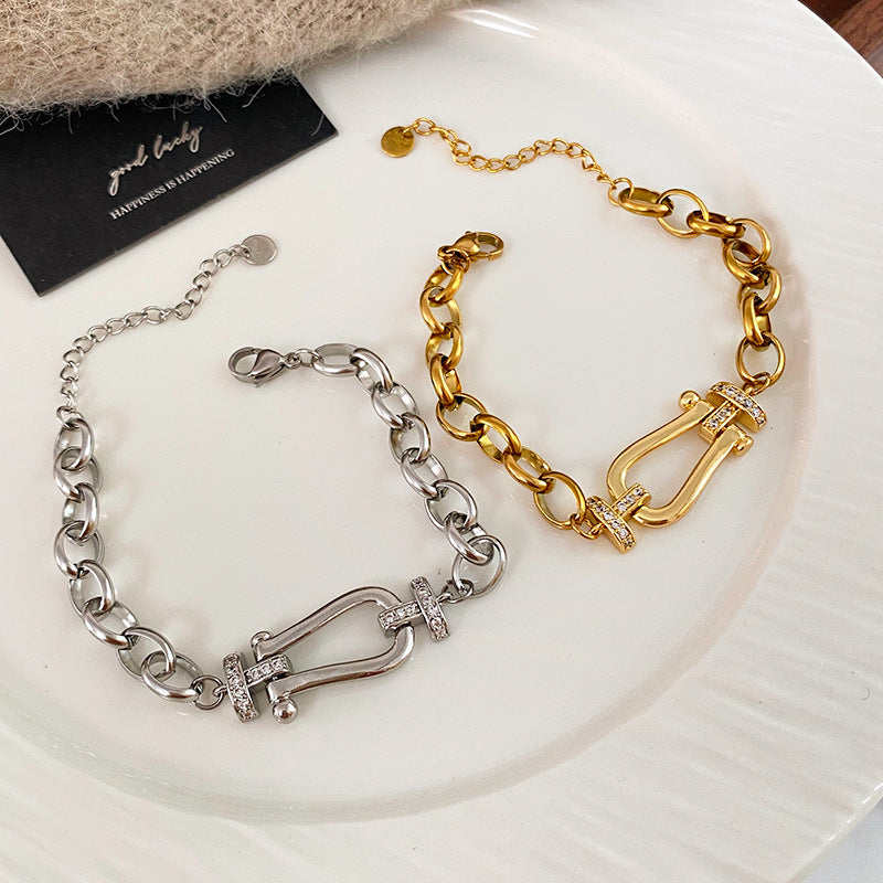 Minimalist Luxury Gold Plated Horseshoe Titanium Steel Bracelet Unisex