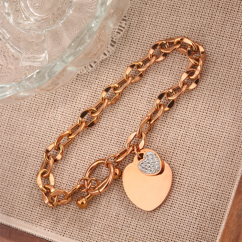 Bracciale da donna placcato in acciaio al titanio con farfalla a cuore elegante alla moda con chiusura a T