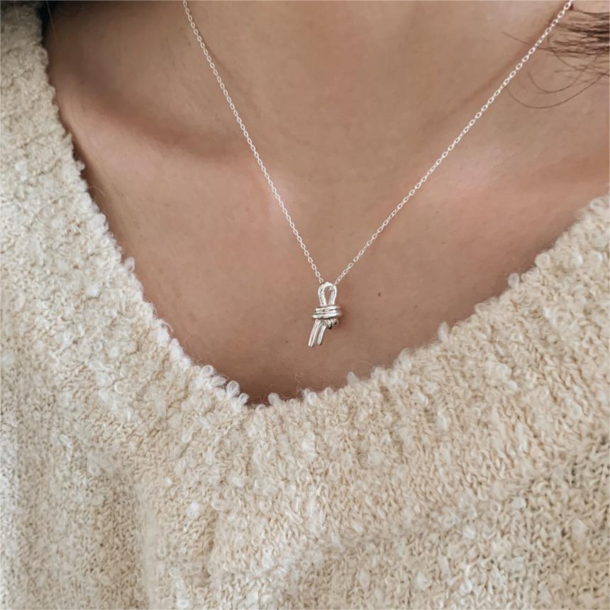 Minimalist Geometric Tulip Pendant Necklace in 925 Sterling Silver with Gold Plating on Cross Chain