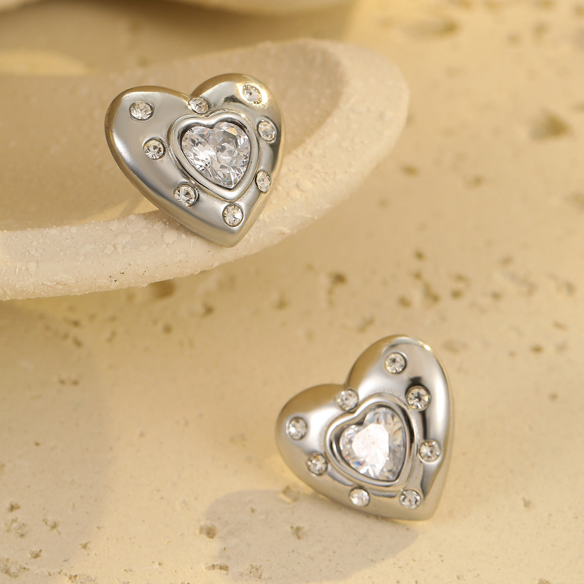 Fashion Minimalist Heart-Shaped Stainless Steel Earrings with 18K Gold Plating for Women