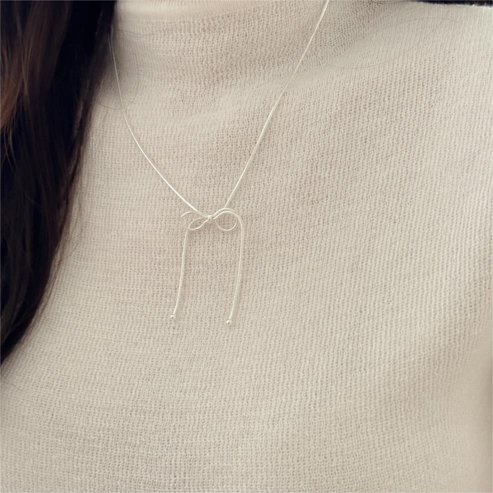 Minimalist Bowknot Butterfly Necklace in 925 Sterling Silver with Snake Chain, Floral Tulip Accent, Lightweight Geometric Design for Women