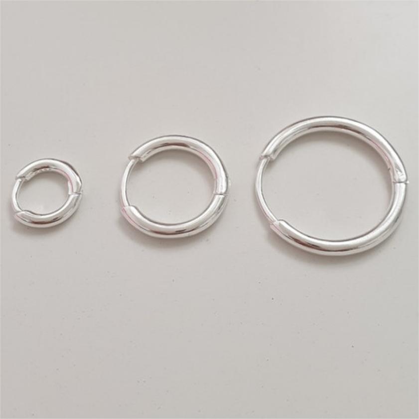 Orecchini a cerchio rotondi minimalisti da donna in argento sterling 925 placcato oro