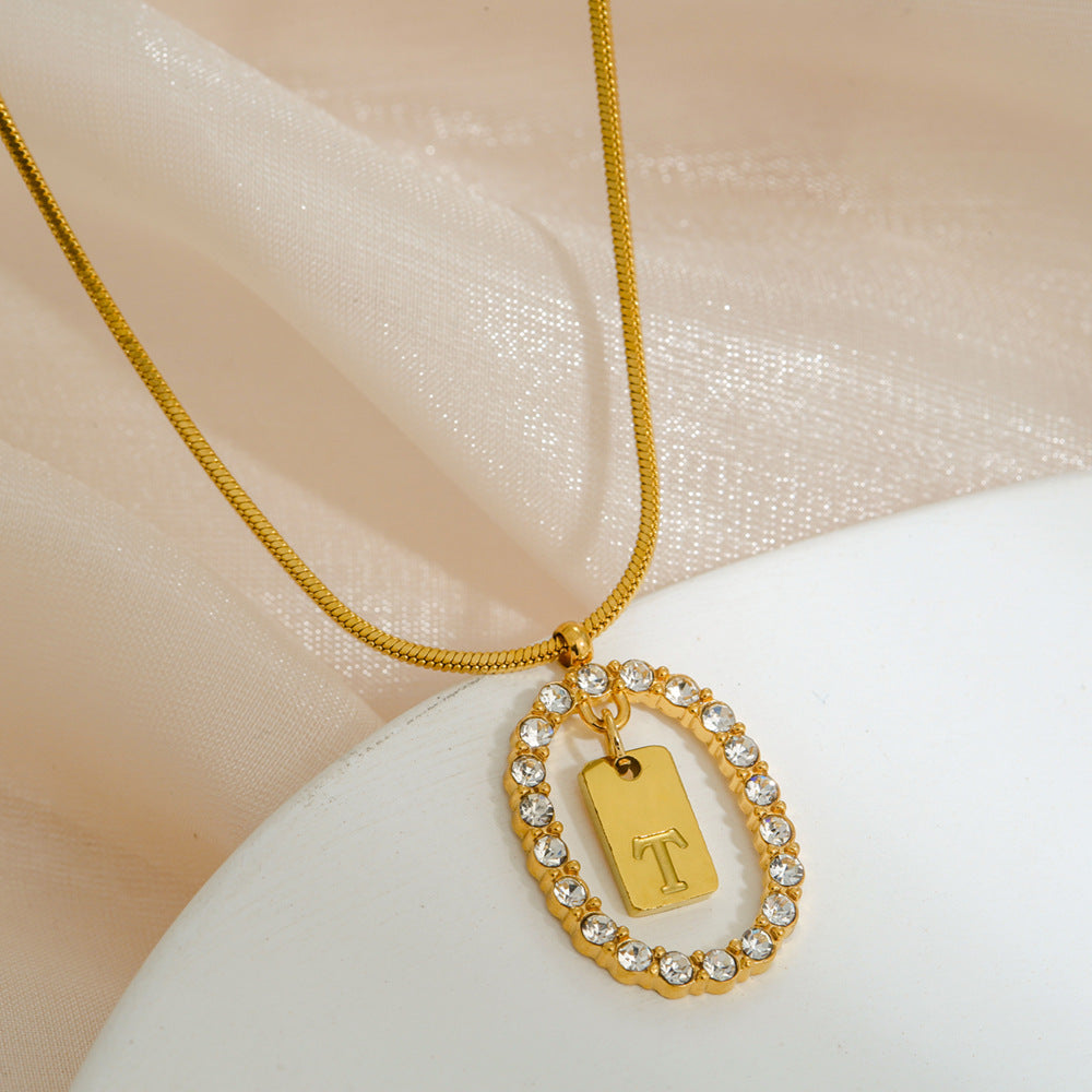 Collana da donna con ciondolo a lettera in acciaio inossidabile, minimalista, con strass, su catena snake