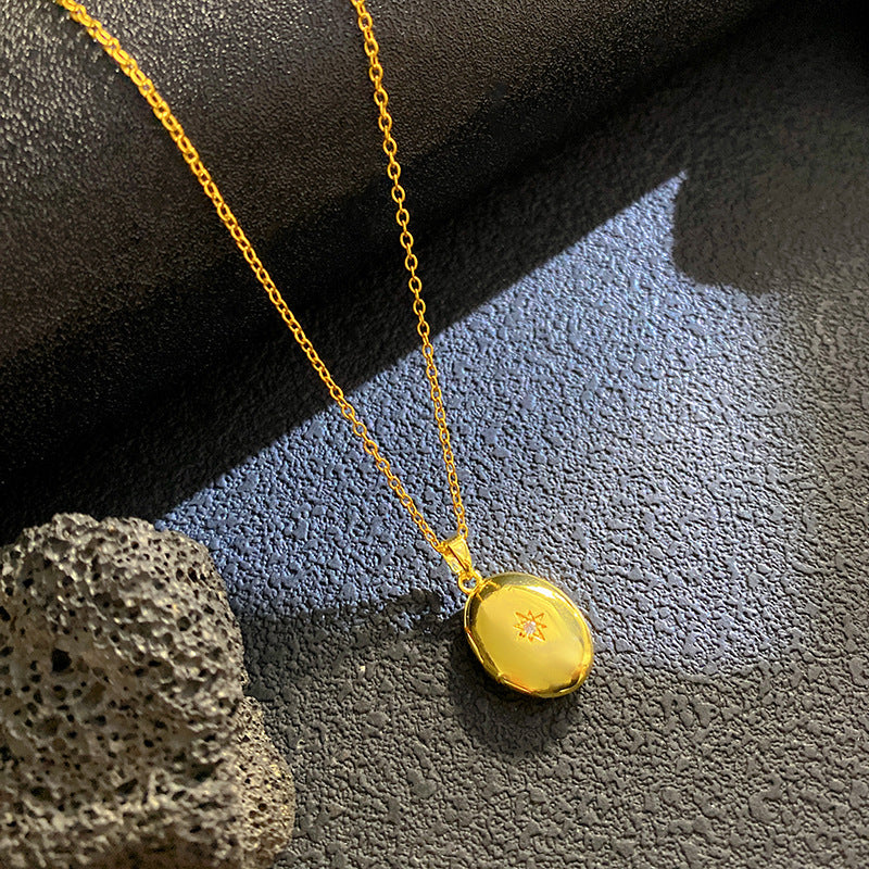 Vintage Micro-Paved Cubic Zirconia Crown Heart Star Geometric Brass Pendant Titanium Steel Box Chain Necklace for Unisex