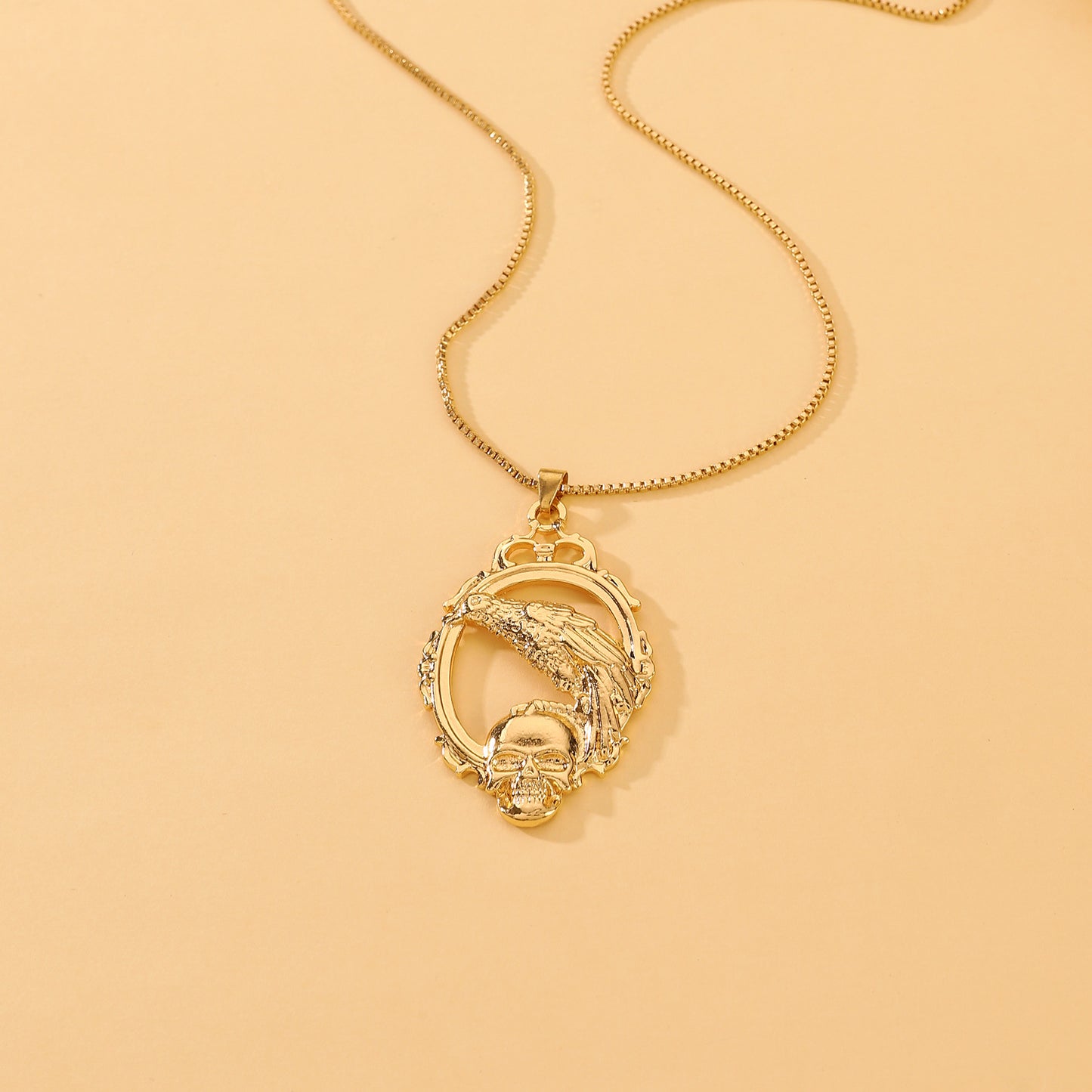 Collana con ciondolo a teschio di corvo gotico scuro, punk hip hop, girocollo in lega per Halloween unisex