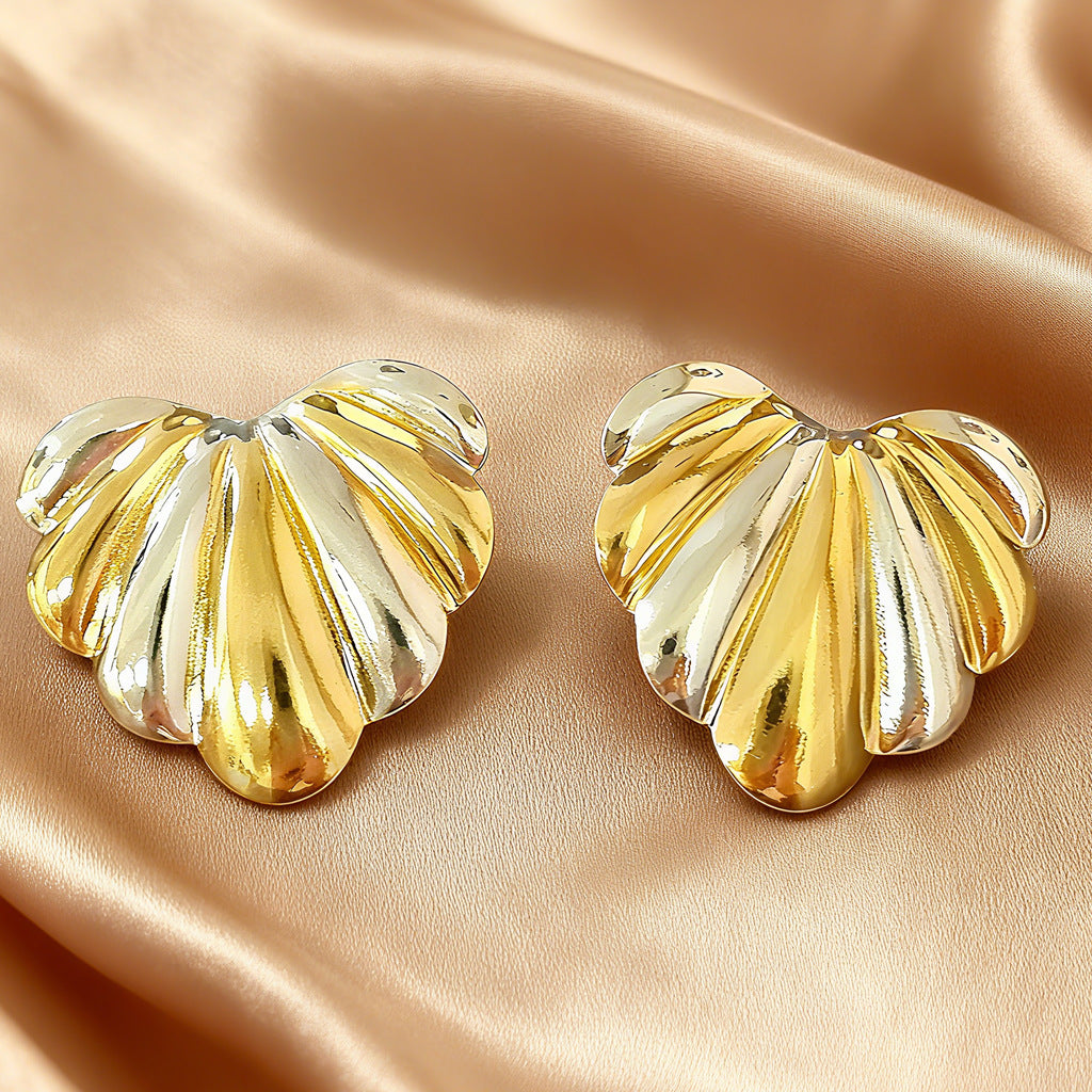 Eleganti orecchini in acciaio inossidabile placcato a forma di cuore da donna