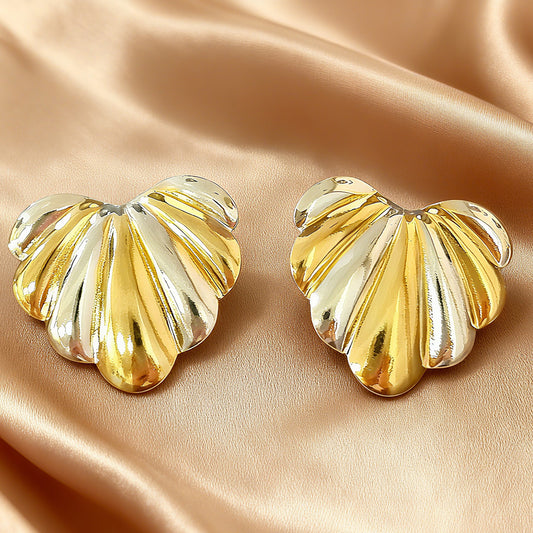 Elegantes pendientes de acero inoxidable con forma de corazón chapados para mujer