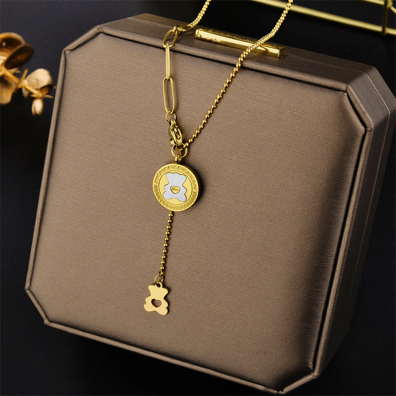 Collar de cadena con colgante de oso de dibujos animados para mujer en acero titanio con acabado chapado, cadena de clavícula minimalista con forma de animal
