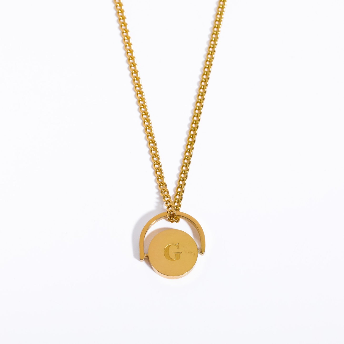 Minimalist Letter Shape Titanium Steel Pendant Necklace with Enamel Finish and Oval Stainless Steel Charm on O-Chain for Women