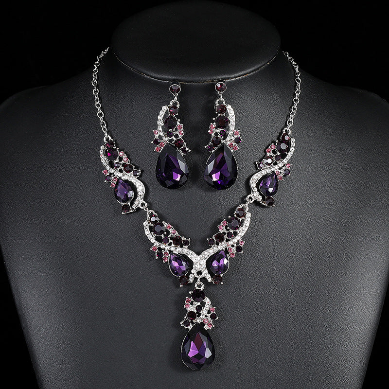 Vintage Artistic Waterdrop-Shaped Alloy Necklace Set with Rhinestone-Inlaid Leaves and Electroplated Finish for Women