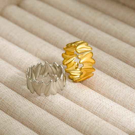 Anillo minimalista vintage de acero inoxidable con forma de corazón irregular y acabado chapado para mujer