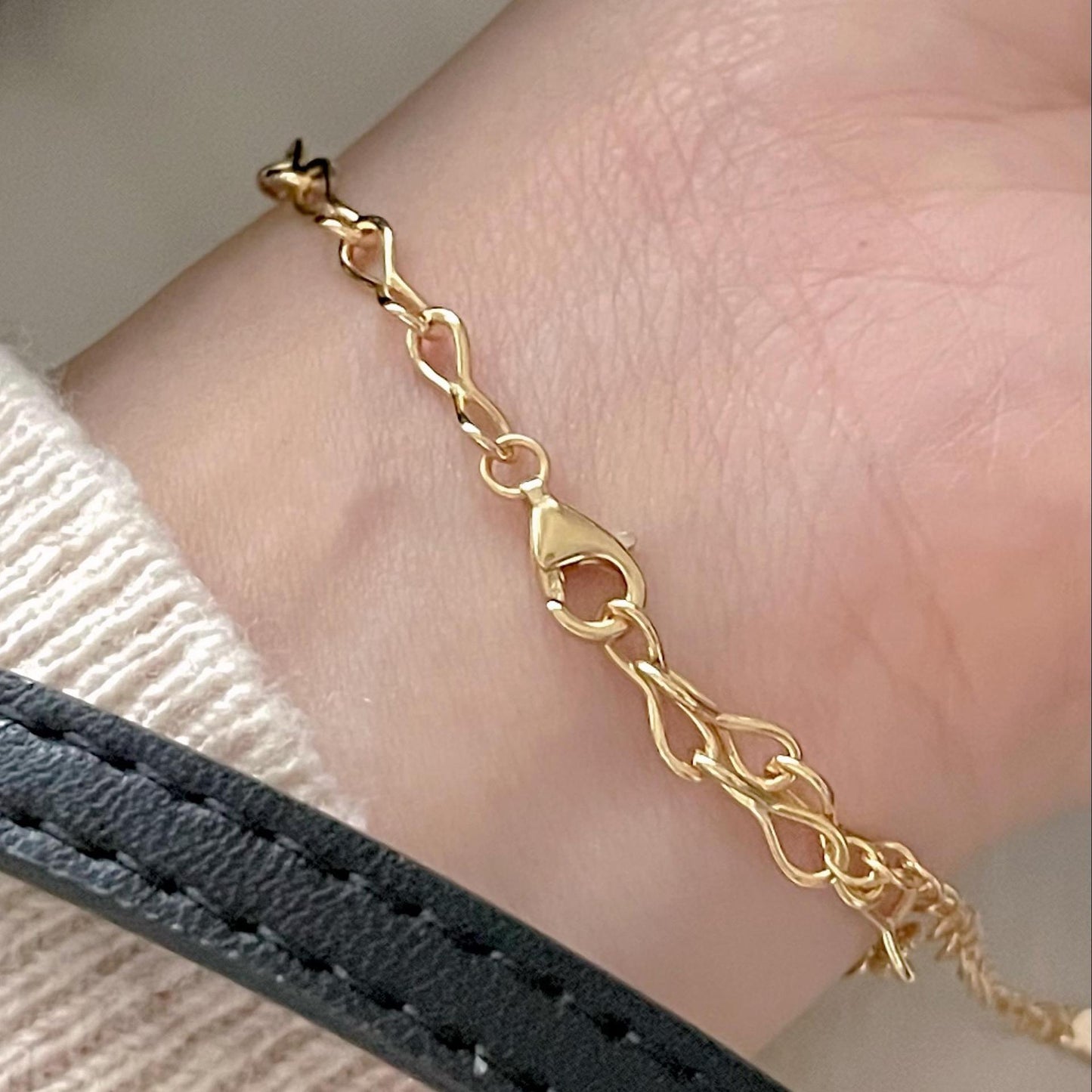 Bracciale Minimalista Geometrico in Argento Sterling S925 con Zirconia Cubica