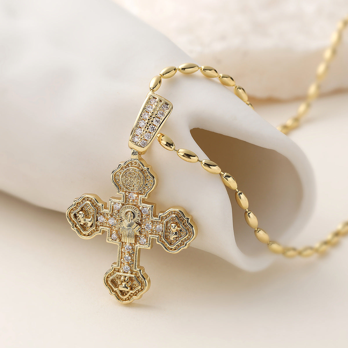Minimalist Hip-hop Geometric Cross 18K Gold Plated Brass Cubic Zirconia Pendant Necklace