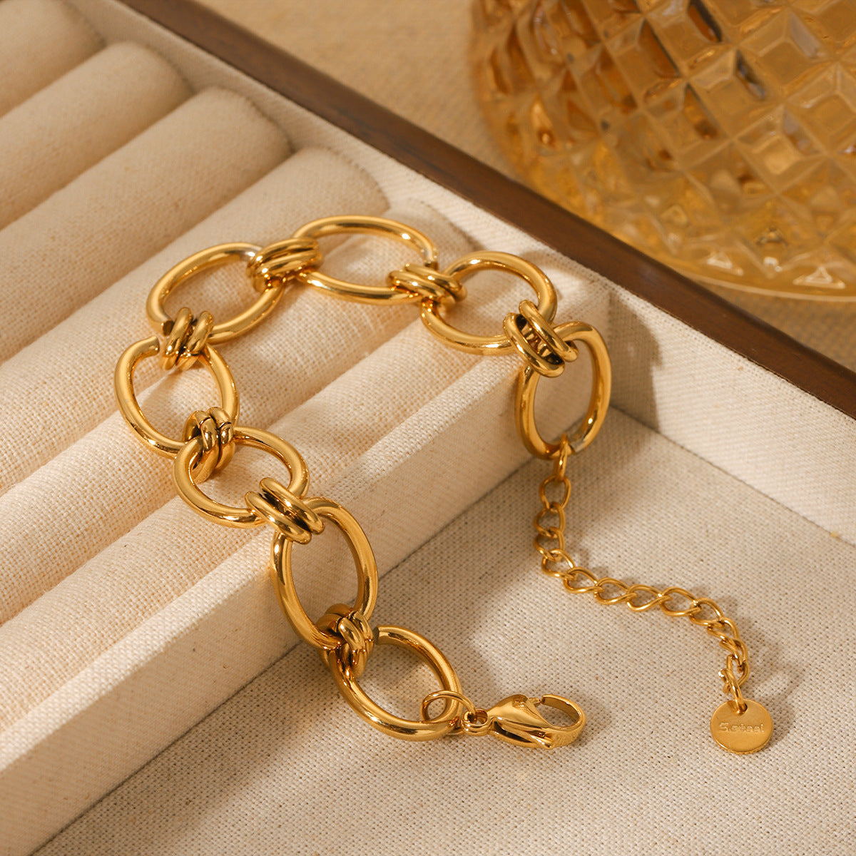 Bracciale a maglie a O geometrico minimalista in acciaio inossidabile placcato oro da donna