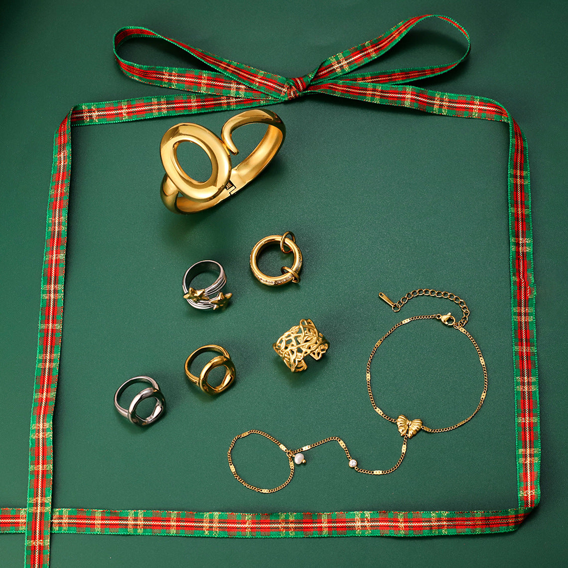 Juego de pulsera de anillo de acero de titanio geométrico de lujo con patrón de estrella, chapado en oro al vacío PVD, joyería de mano de acero inoxidable para mujer