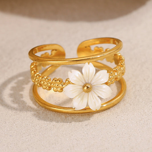 Vintage French Style Flower-Shaped Stainless Steel Ring with 18K Gold Plating for Women