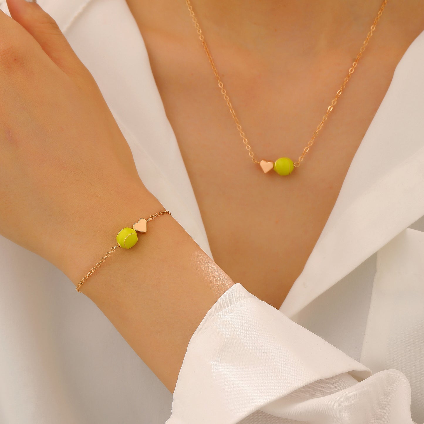 Collar deportivo geométrico de corazón de aleación de zinc chapado para mujer