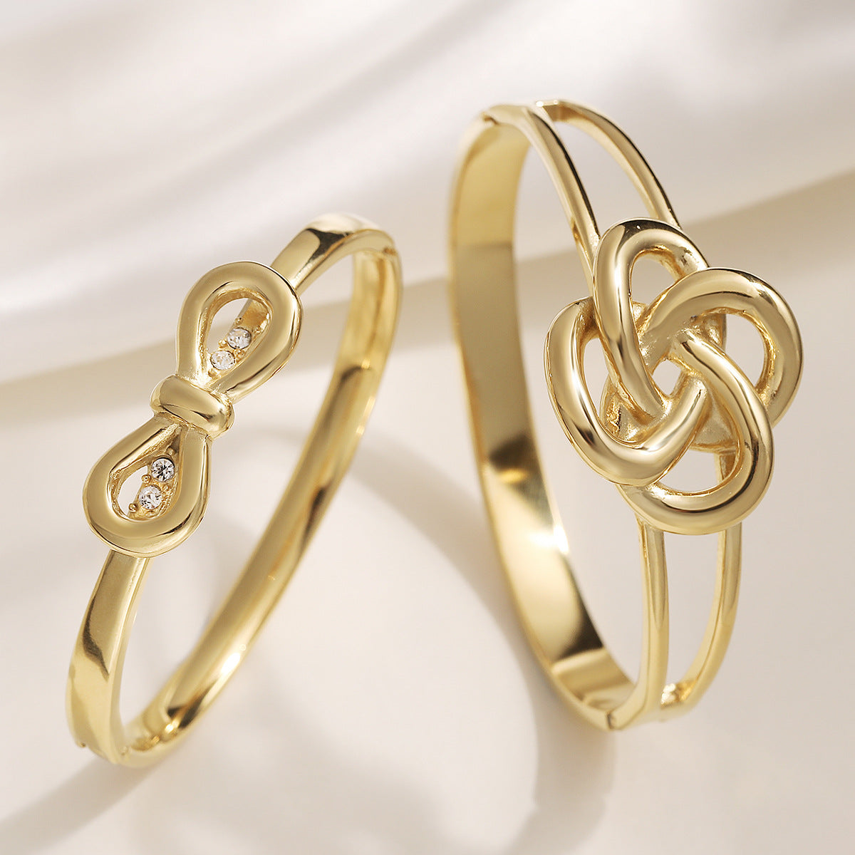 Minimalist 18K Gold Plated Stainless Steel Bracelet with Cubic Zirconia for Women
