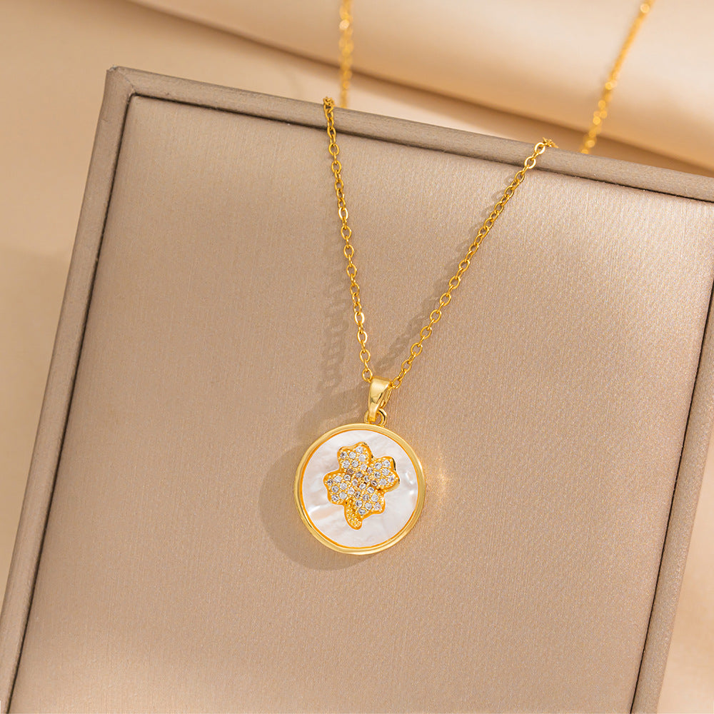 Minimalist Clover-Shaped Titanium Steel Necklace with Gold Plating and Genuine Shell Pendant on Snake Chain