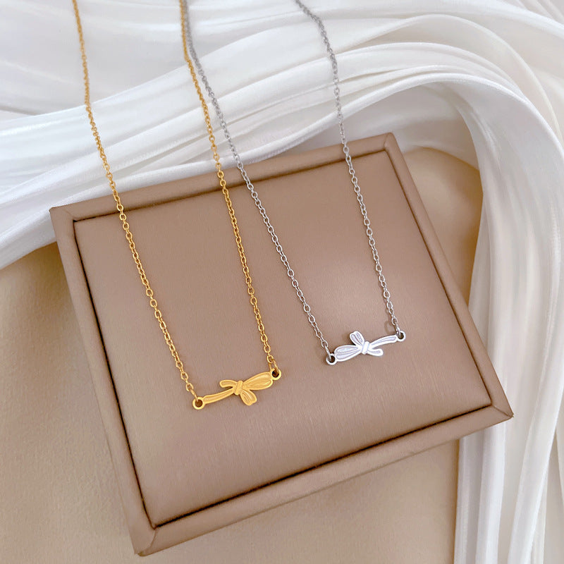 Minimalist Titanium Steel Butterfly Pendant Necklace for Women and Men, Gold-Plated Clavicle Chain with Geometric Design