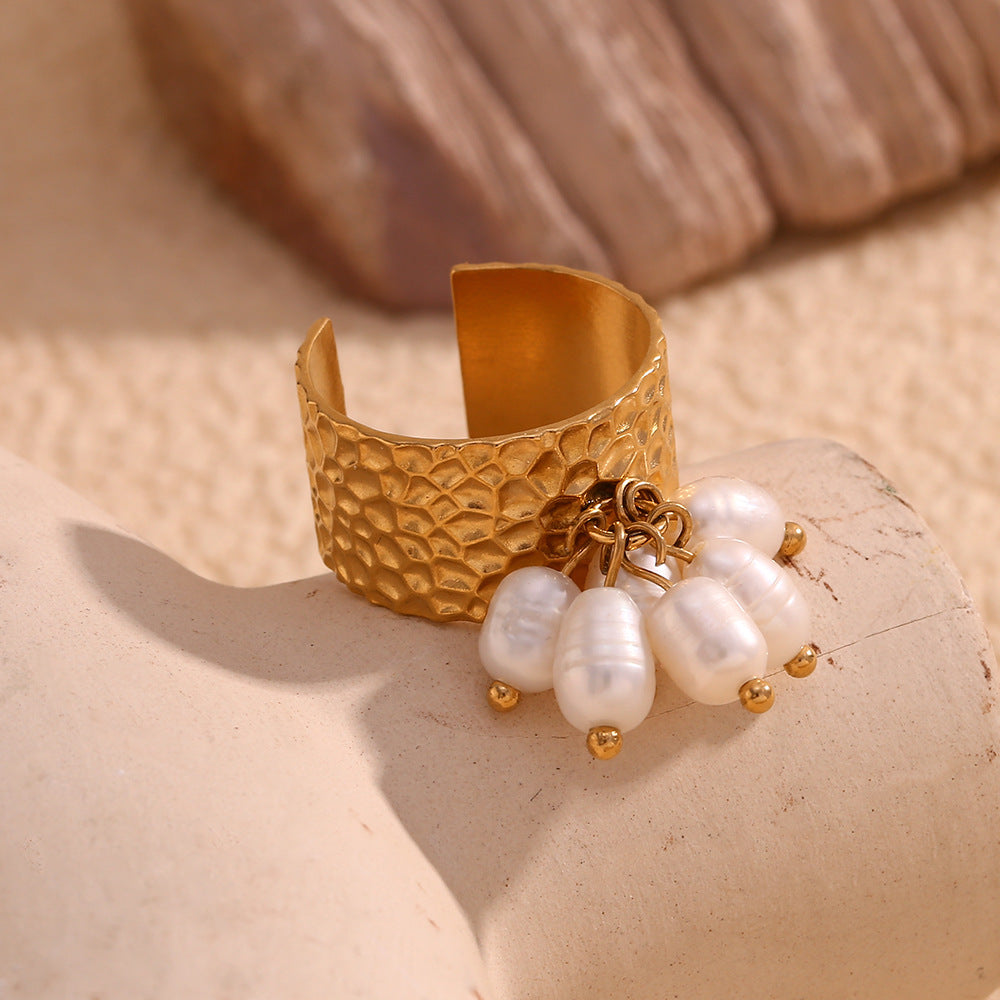 Vintage-Inspired Geometric Stainless Steel Ring with 18K Gold Plating, Pearl Dangle, and Hammered Texture