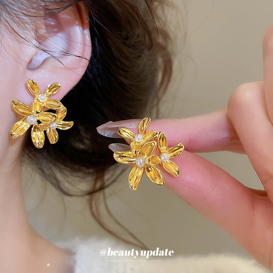 Elegant French Vintage Floral Pearl Stud Earrings for Women with Plated Steel Posts and Luxury Minimalist Aesthetic