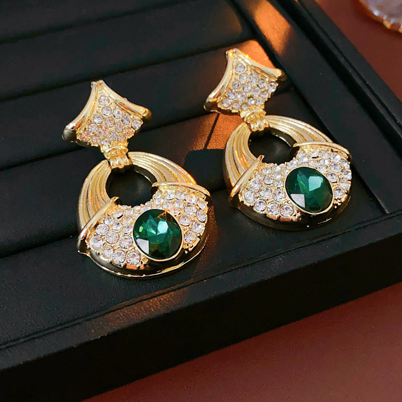 Vintage Chic Ginkgo Leaf Shaped Alloy Earrings with Rhinestone Inlay for Women, Lightweight Luxury Hoop-Style Ear Clips