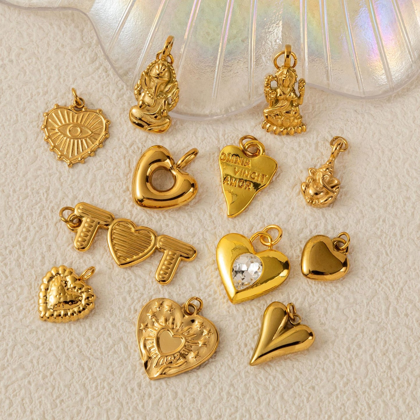 Vintage 18K Gold Plated Heart Shape Stainless Steel PVD Charm Bar Necklace