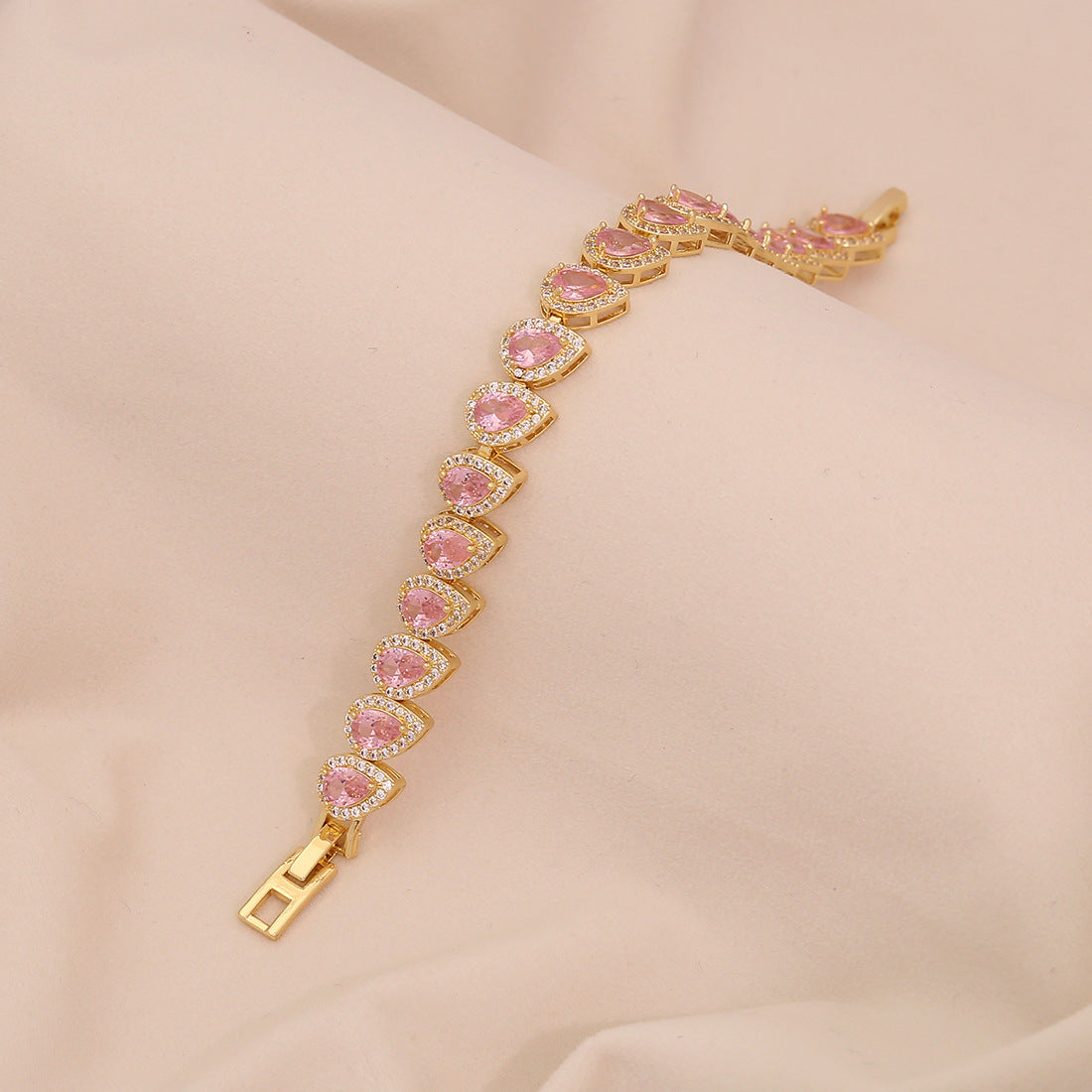 Bracciale da donna alla moda con zirconi cubici a forma di cuore e pavé piccolo, stile OL