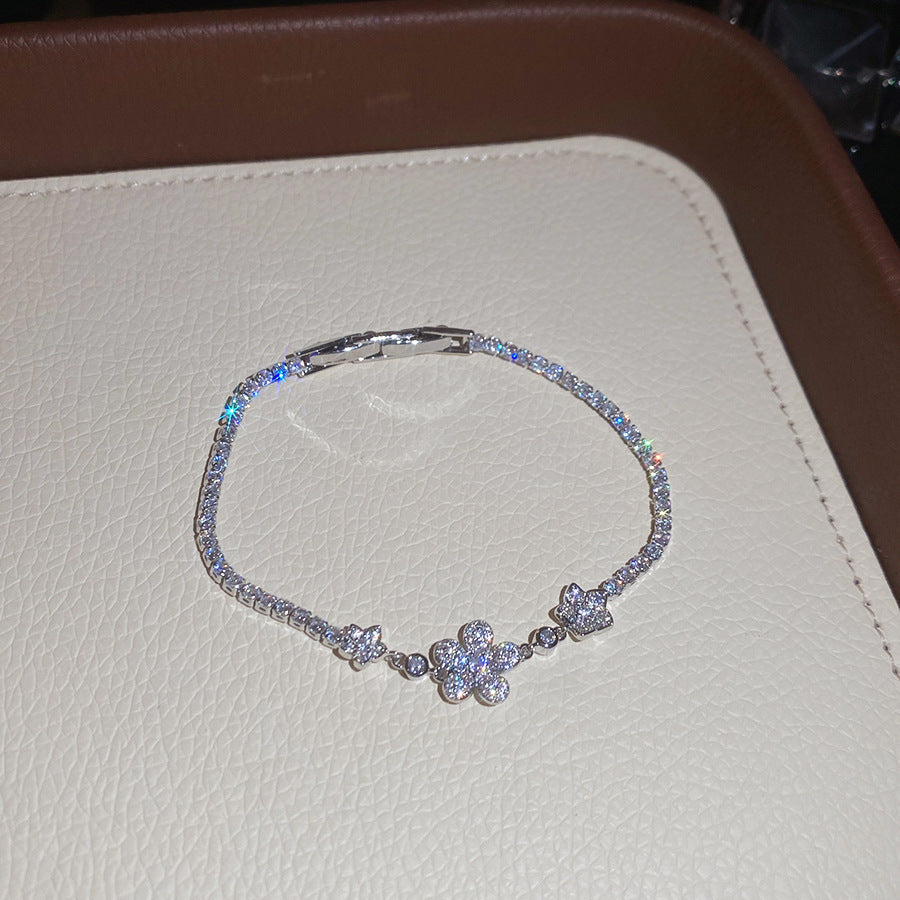 Luxury Elegant Geometric Round Cubic Zirconia Inlaid Brass Bracelet for Women
