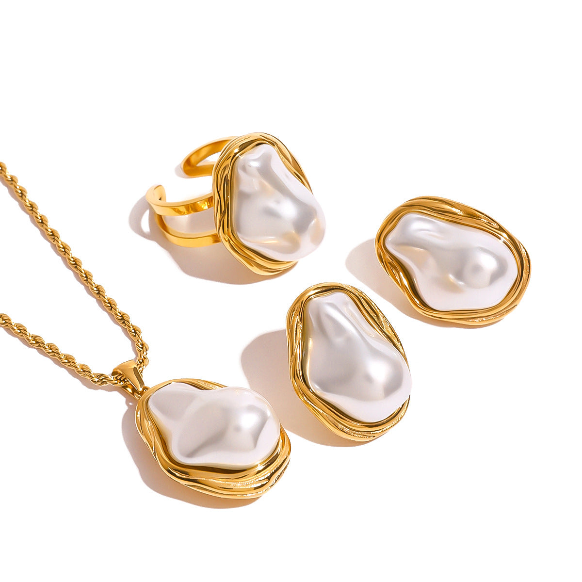 Elegant Geometric Stainless Steel 18K Gold Plated Pearl Necklace for Women