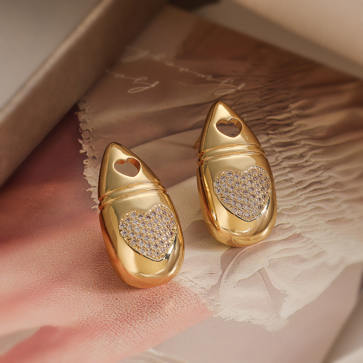 Orecchini pendenti da donna stile vintage geometrici in ottone con placcatura in oro 18K e intarsio in pietra di zircone