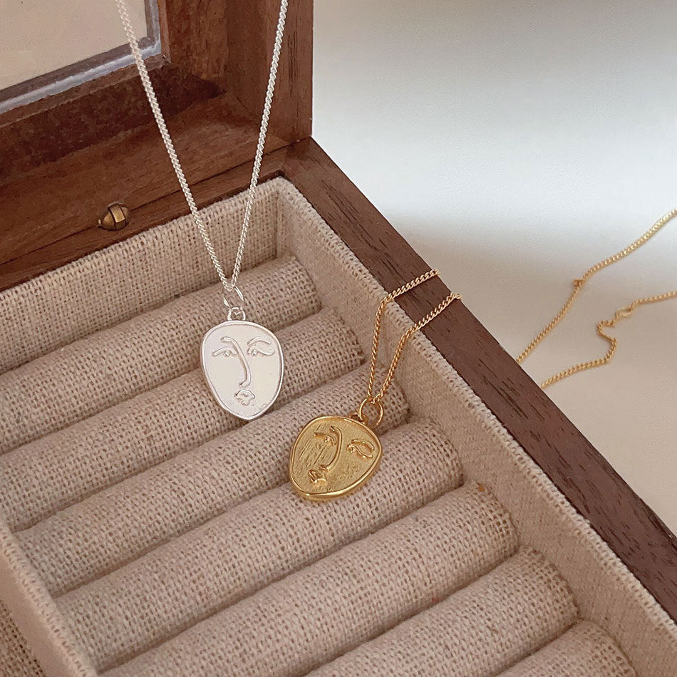 Collana Minimalista Astratta a Faccia Geometrica in Argento Sterling 925