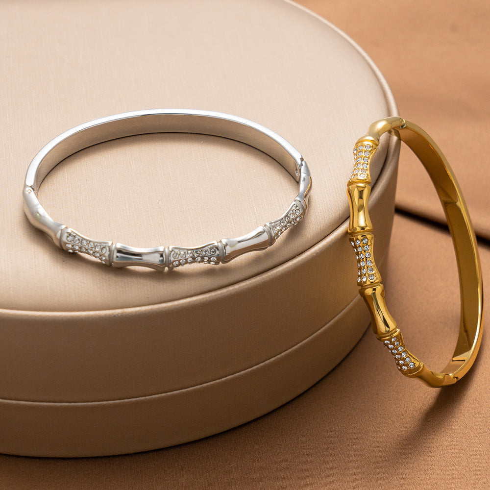 Elegante bracciale da donna in acciaio inossidabile a forma di nodo di bambù con placcatura in oro e zirconi micro-incastonati