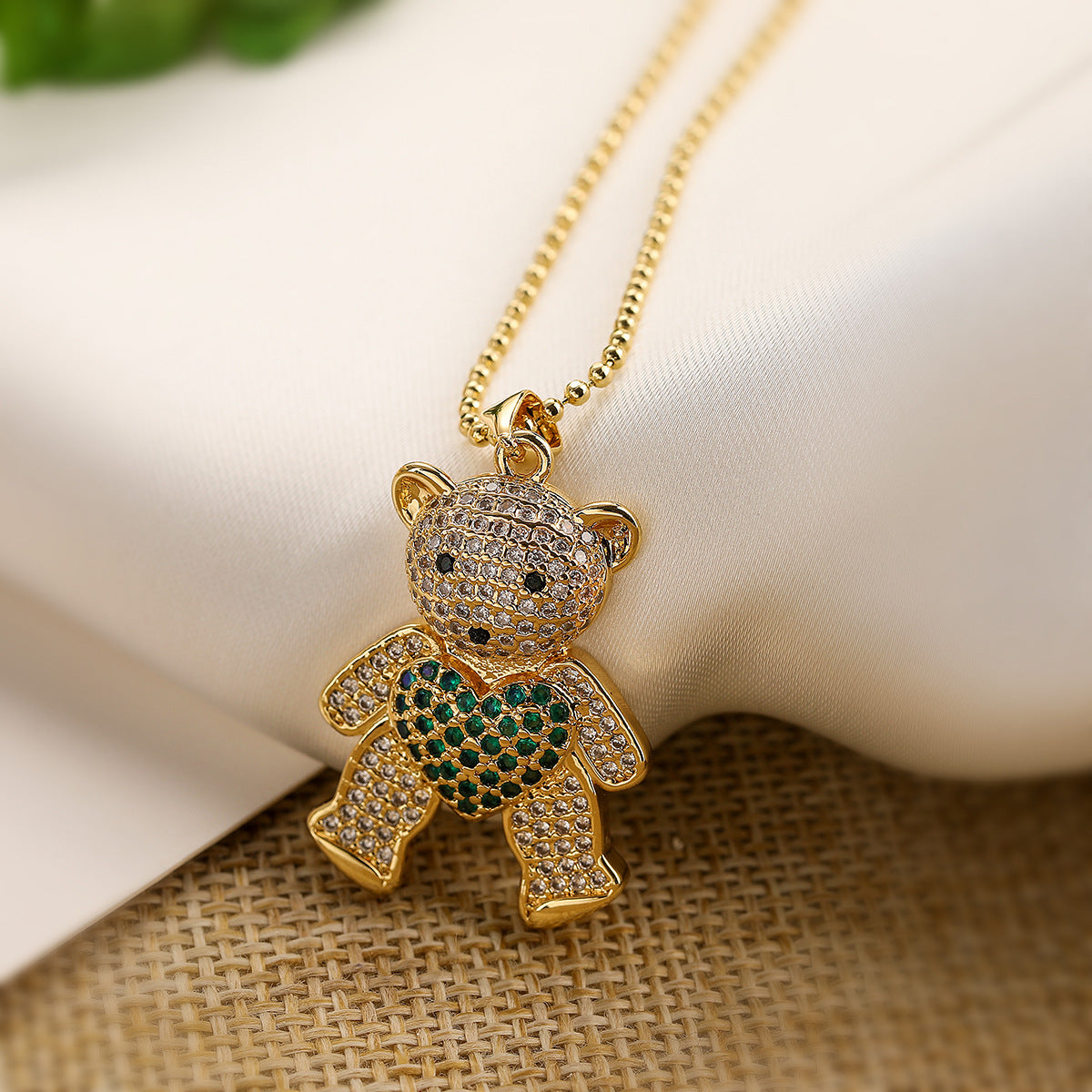 Collana Pendente Minimalista a Orsetto in Rame con Placcatura in Oro e Zircone per Donna
