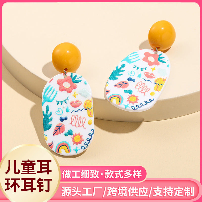 Pendientes acrílicos con relieve floral bonito para niños con postes de plata esterlina S925
