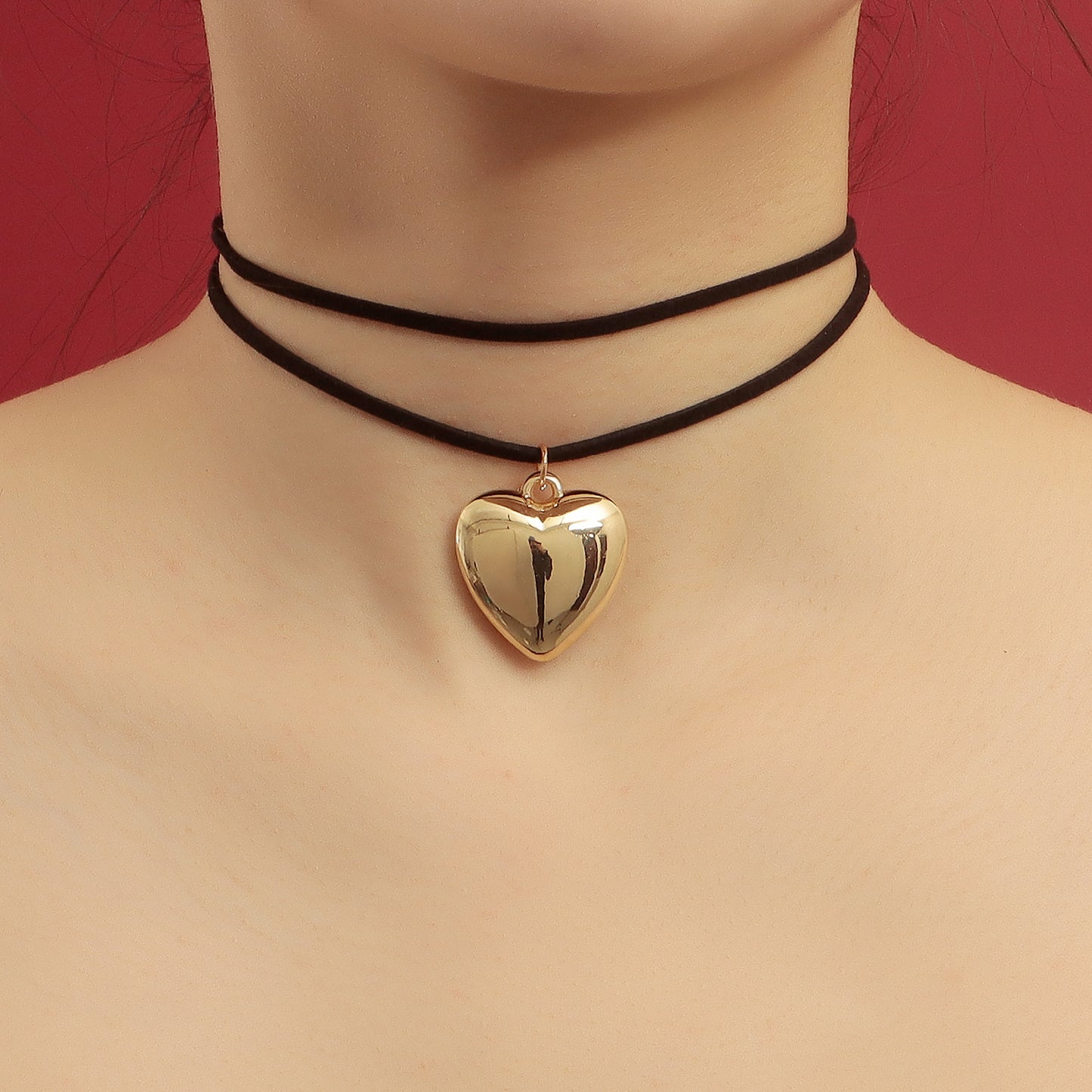 Minimalist Adjustable Choker Necklace with Geometric Heart Pendant in Alloy with Plated Finish for Women