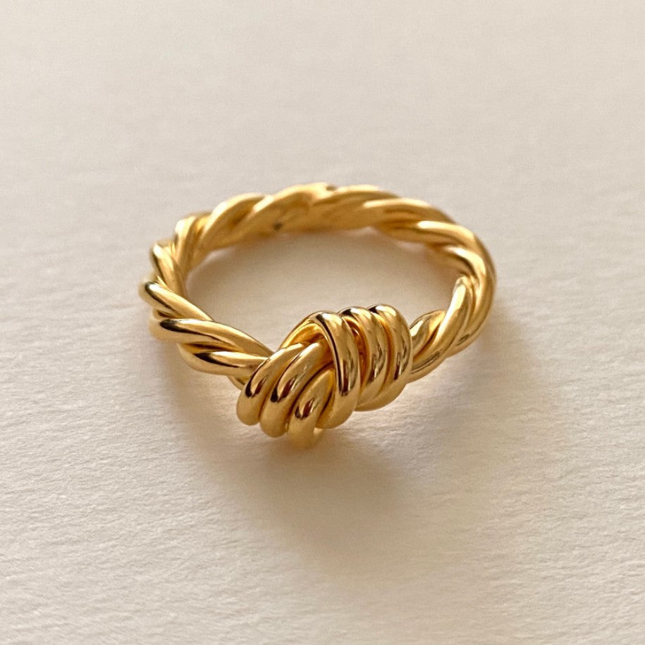 Anillo de Nudo de Plata de Ley 925 Minimalista de Inspiración Vintage con Forma de Ola para Mujer con Detalles Cúbicos Geométricos Biselados