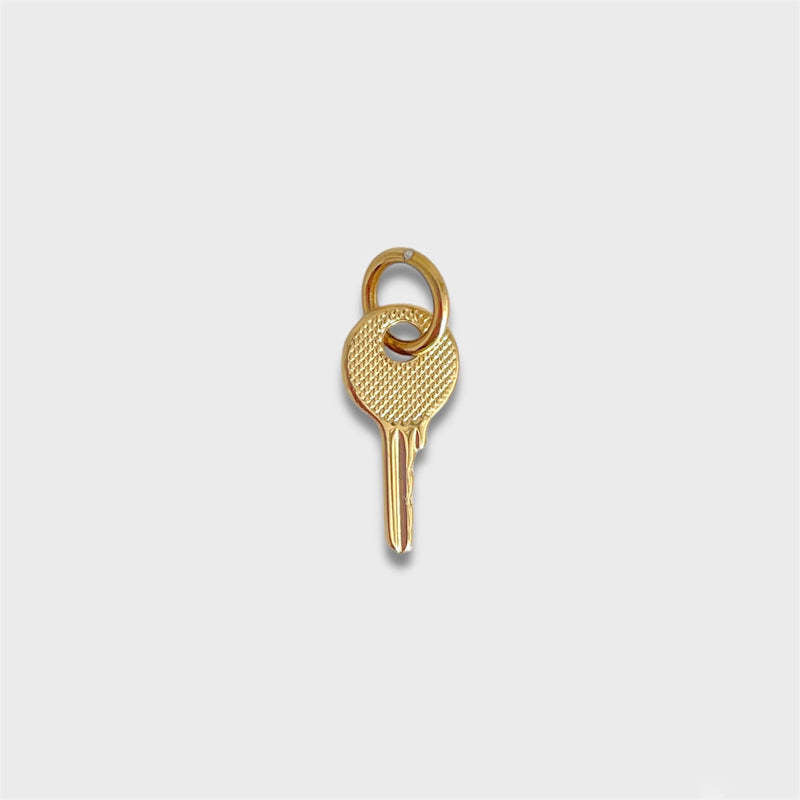 Barretta charm vintage a forma di cuore in acciaio inossidabile placcato oro PVD