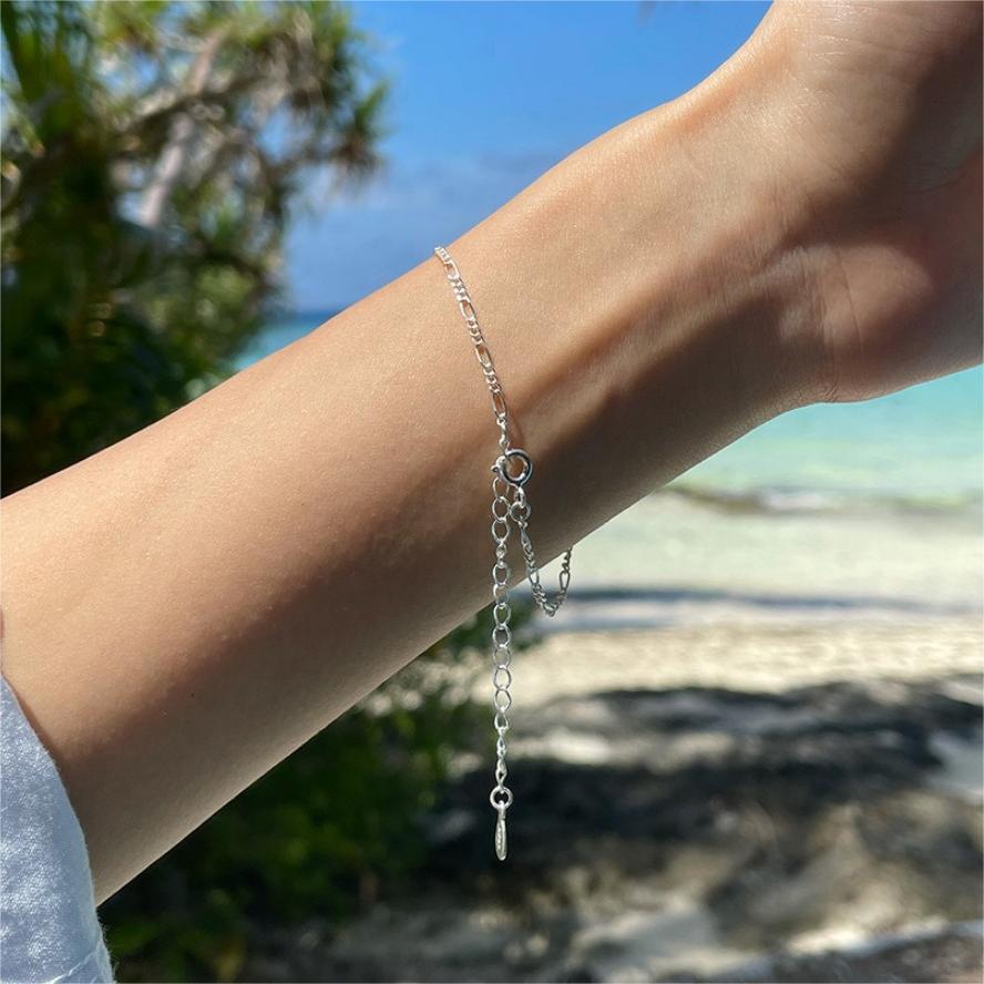 Minimalist Geometric Silver Bracelet with Interlocking Design Handmade in 925 Sterling Silver