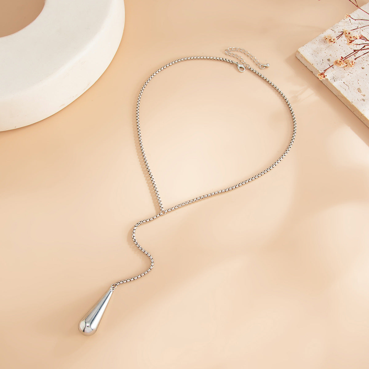 Minimalist Geometric Teardrop Pendant Plated Iron Necklace for Women
