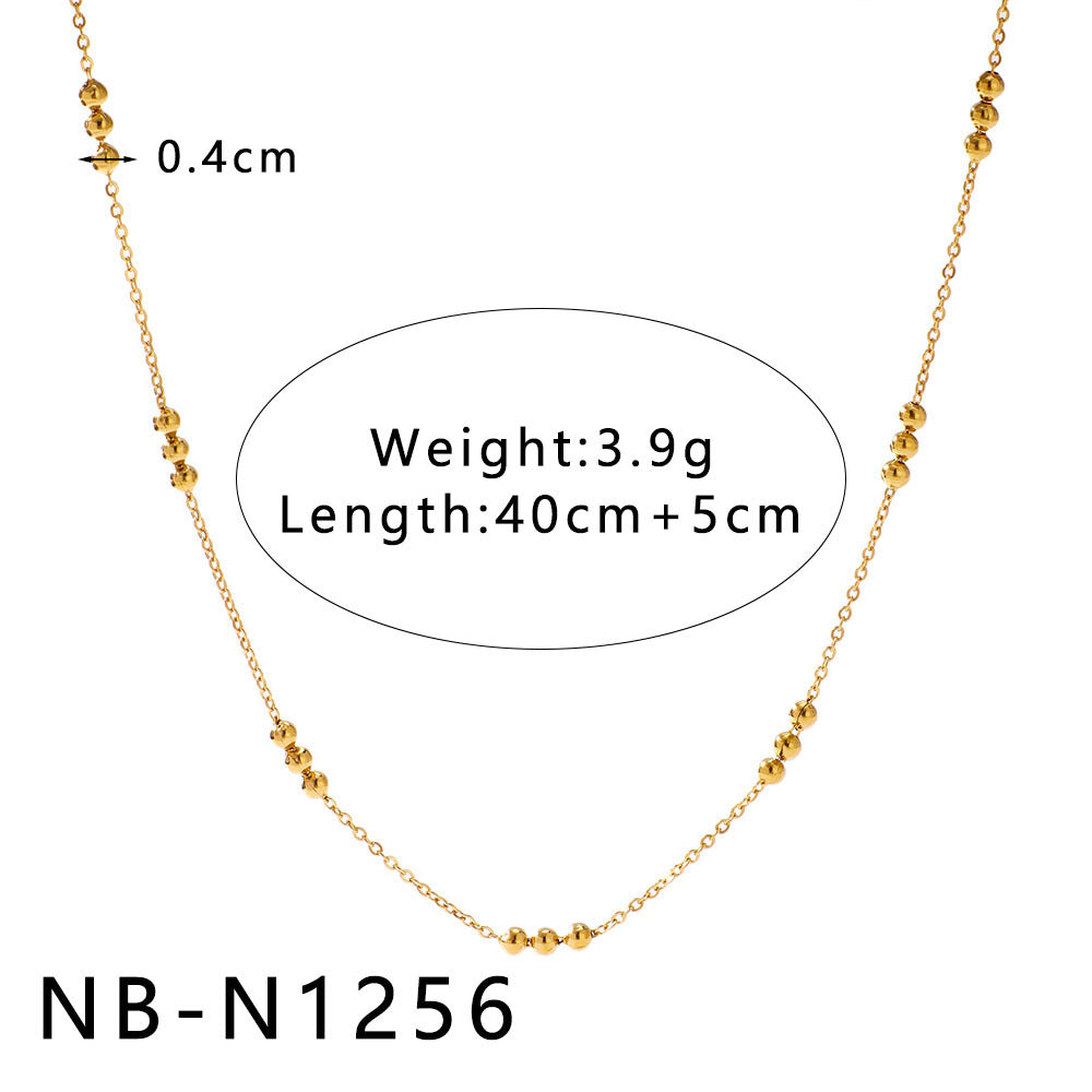 Collana con pendente geometrico minimalista da donna con design a intaglio, catena in acciaio inossidabile e finitura placcata sottovuoto in oro 18 carati