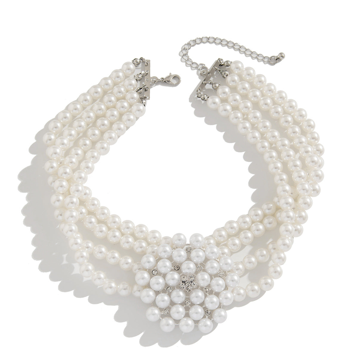 Vintage French Style Floral Pearl-Embellished Choker Necklace with Geometric and U-Shaped Design for Women