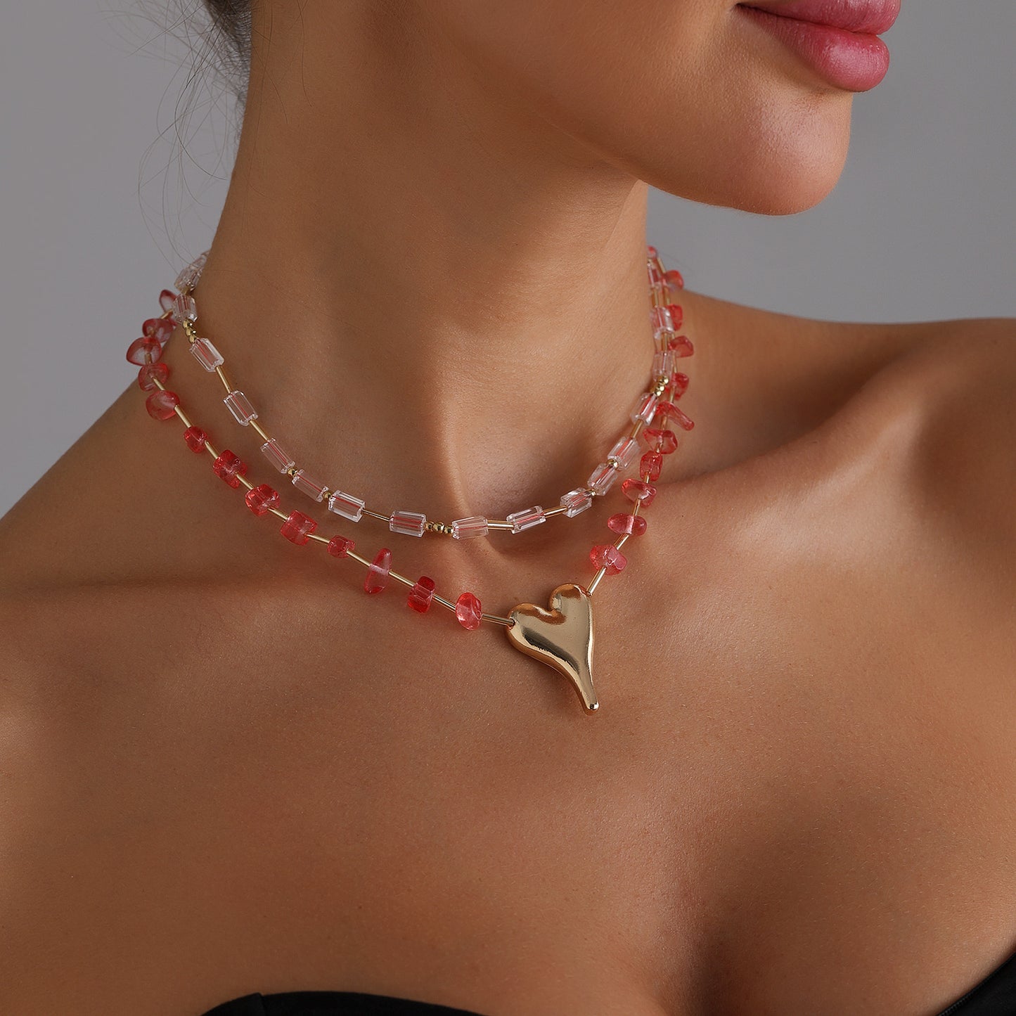 Fashionable Geometric U-Shaped Alloy Necklace for Women with Plated Finish and Heart Pendant