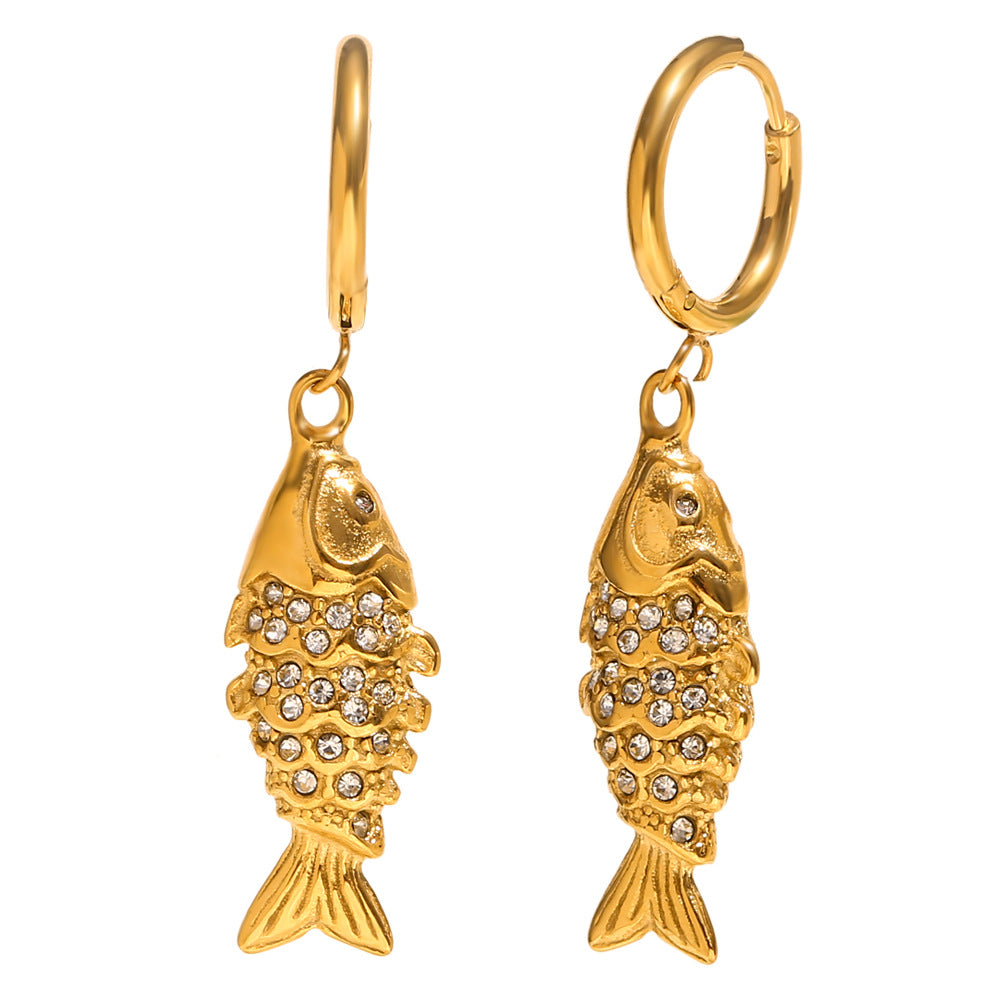 Collana con Ciondolo a Pesce Koi Minimalista in Acciaio Inossidabile con Placcatura in Oro 18K e Intarsio Completo di Strass da Donna